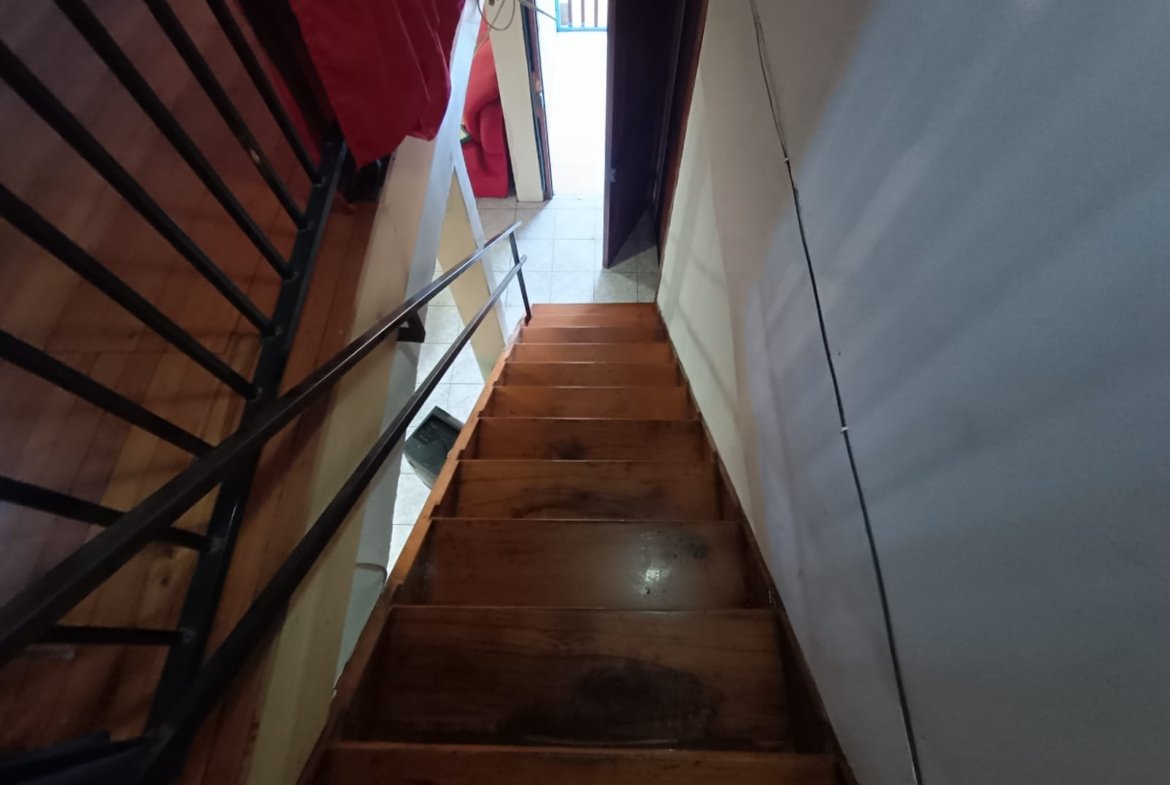 SE VENDE CASA EN CALLE GALVARINO LOS ÁNGELES