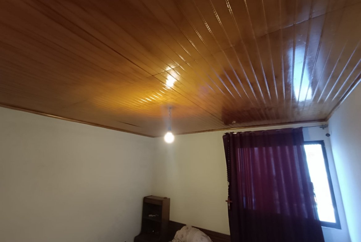 SE VENDE CASA EN CALLE GALVARINO LOS ÁNGELES