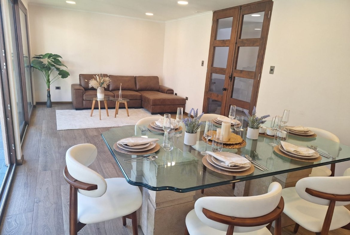 SE VENDE CASA EN EXLUSIVO CONDOMINIO DE LOS ÁNGELES