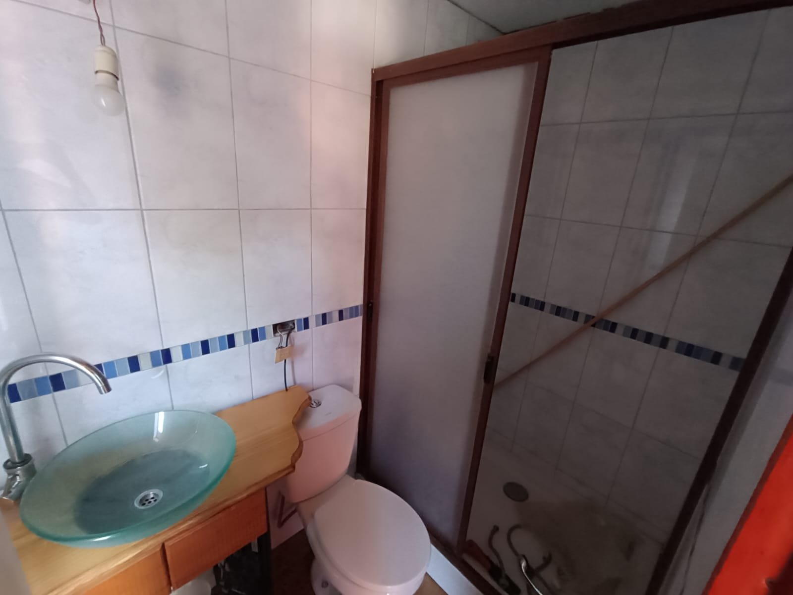SE VENDE CASA EN CALLE GALVARINO LOS ÁNGELES