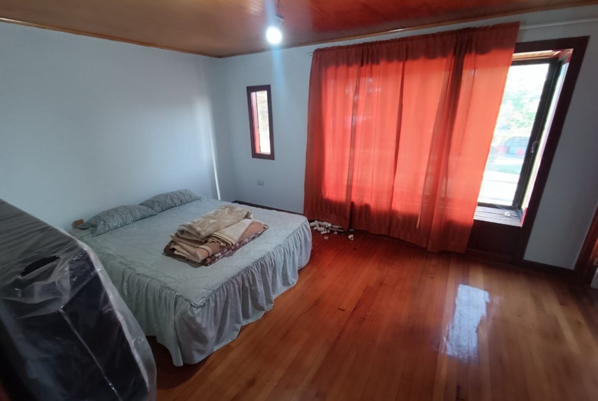 SE VENDE CASA EN CALLE GALVARINO LOS ÁNGELES