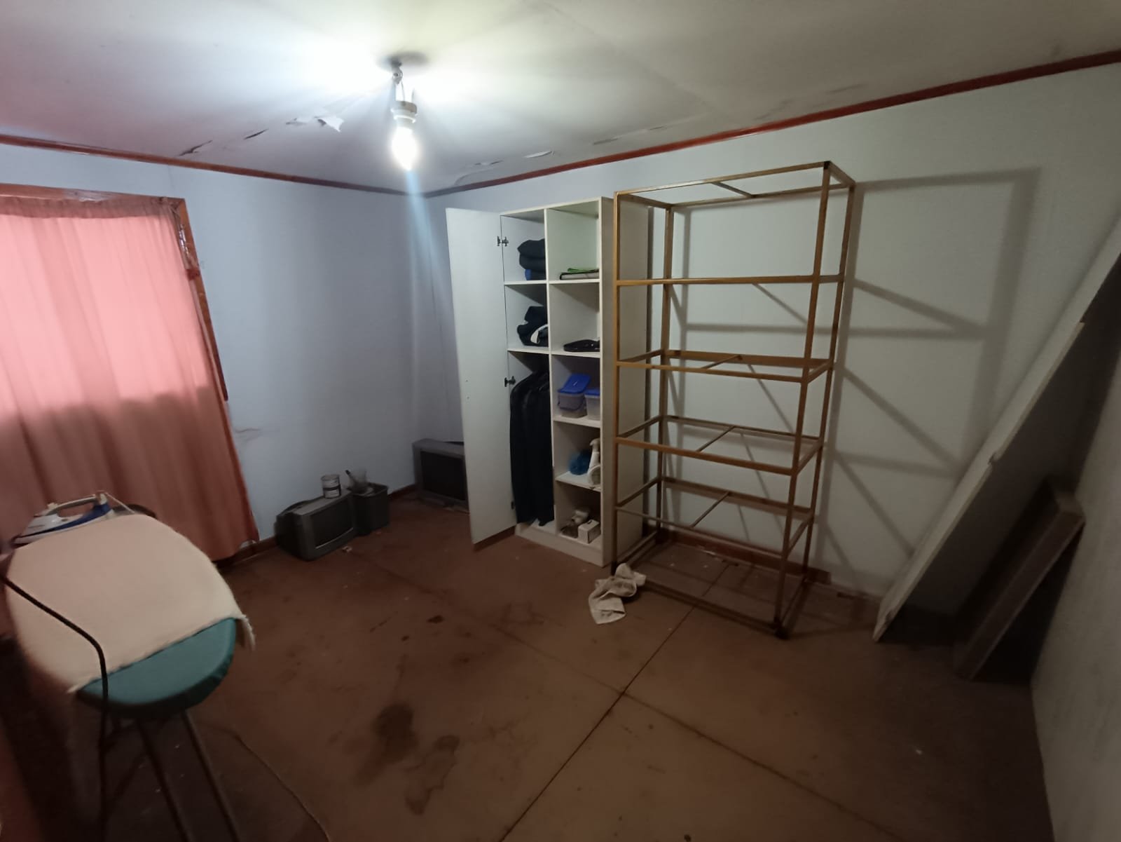 SE VENDE CASA EN CALLE GALVARINO LOS ÁNGELES