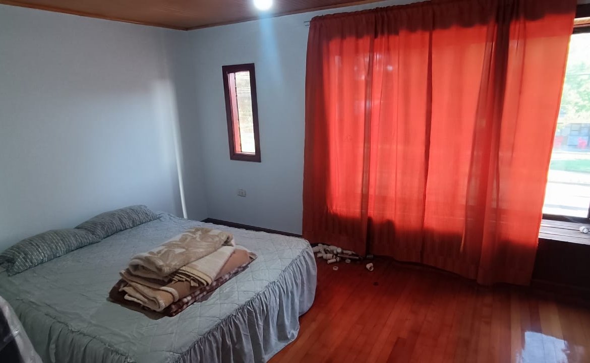 SE VENDE CASA EN CALLE GALVARINO LOS ÁNGELES