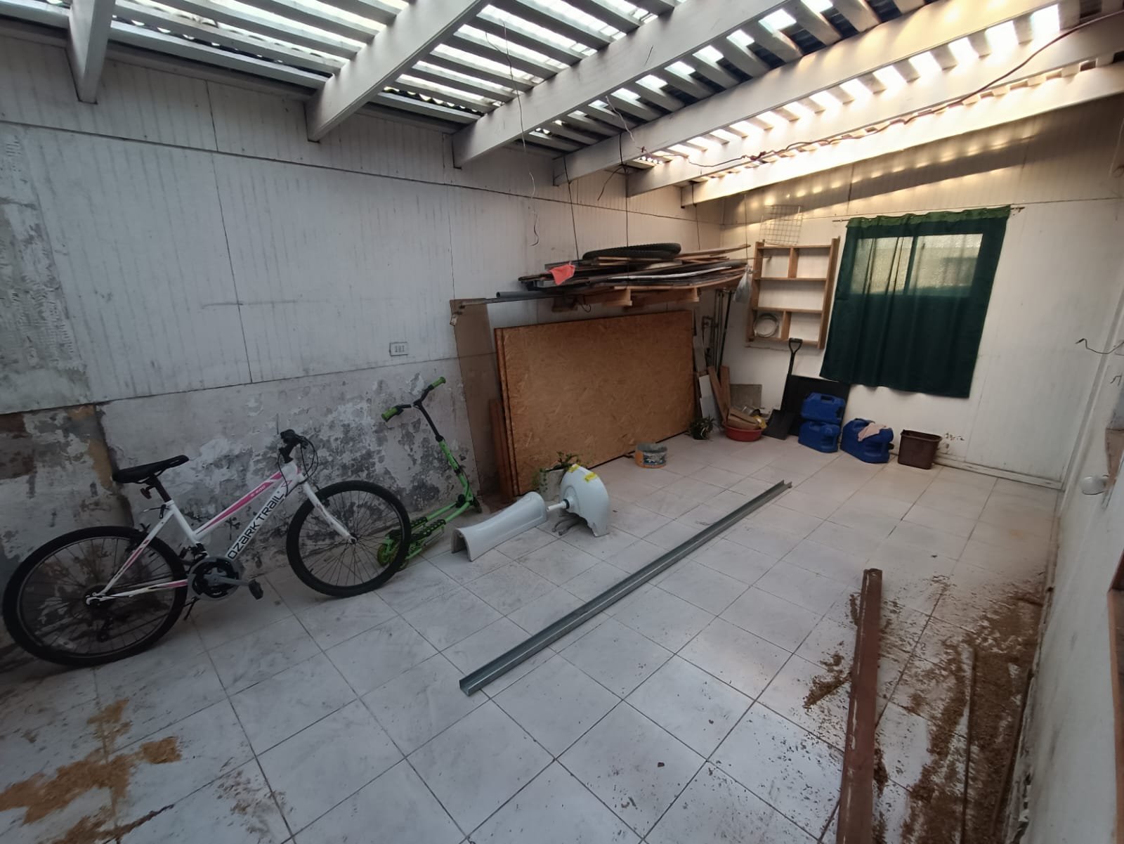 SE VENDE CASA EN CALLE GALVARINO LOS ÁNGELES