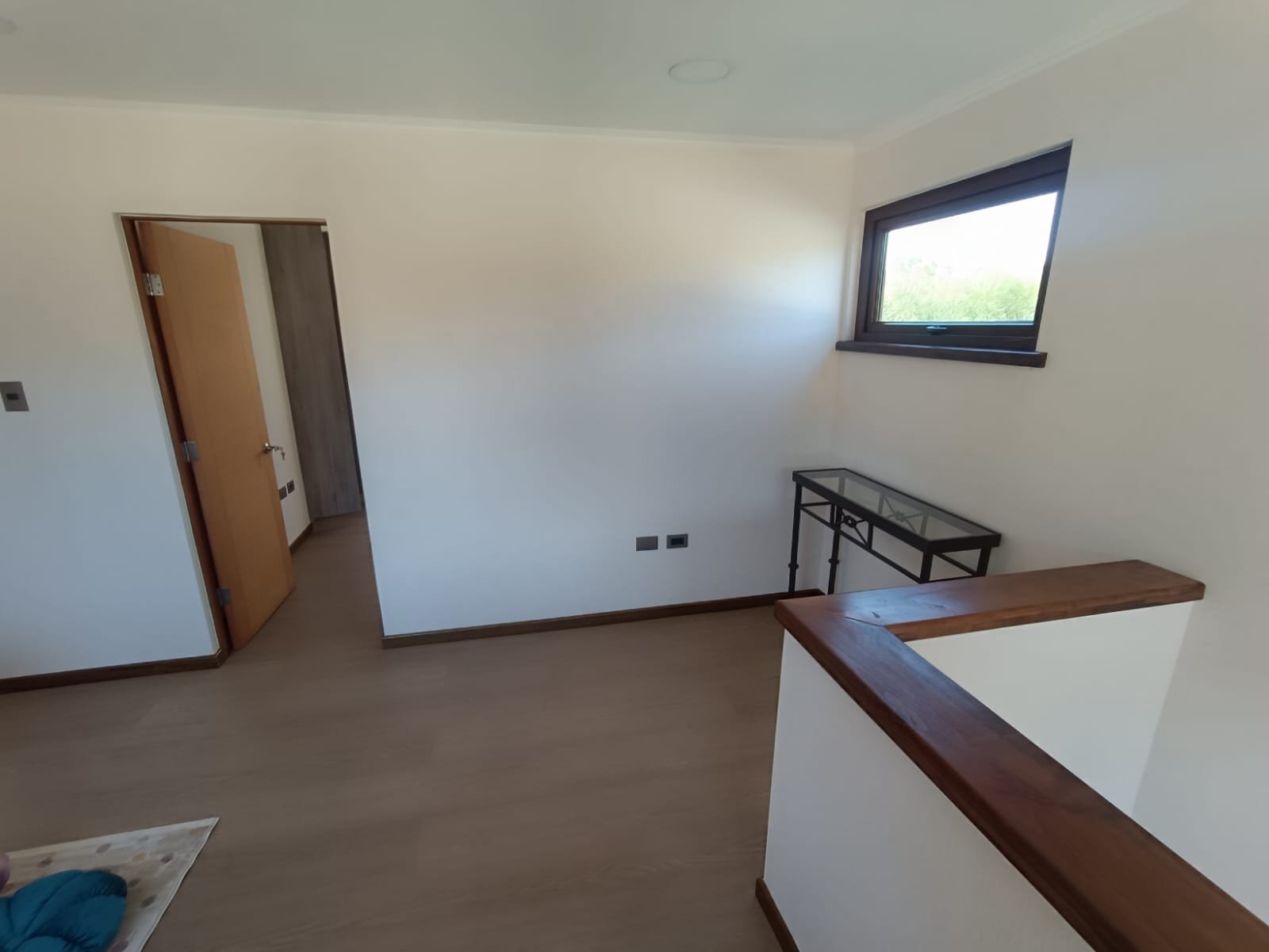SE VENDE CASA EN EXLUSIVO CONDOMINIO DE LOS ÁNGELES