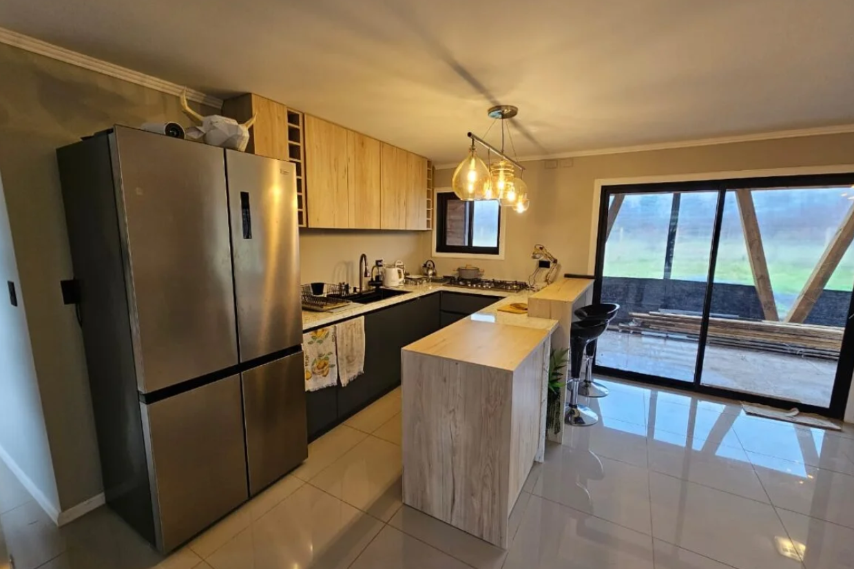 SE VENDE CASA REGULARIZADA CAMINO A CERRO COLORADO LOS ÁNGELES