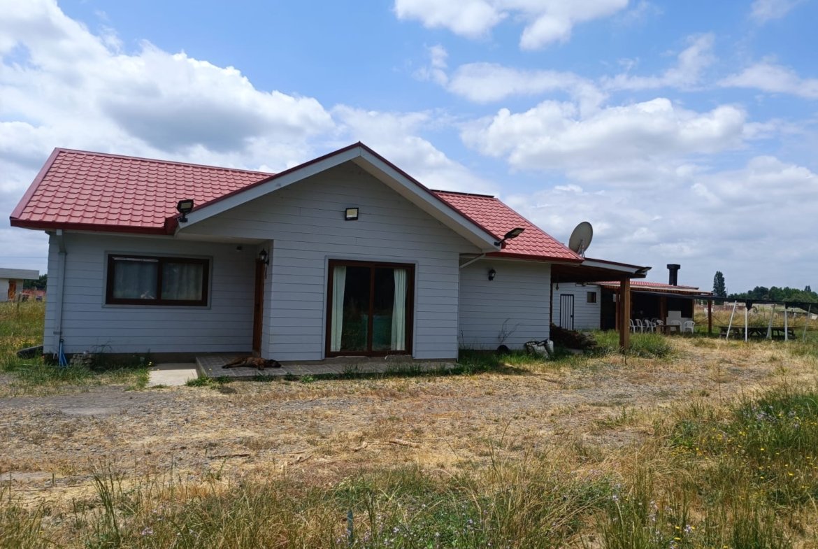 SE VENDE CASA EN PARCELA A 4 KILÓMETROS DE LOS ÁNGELES