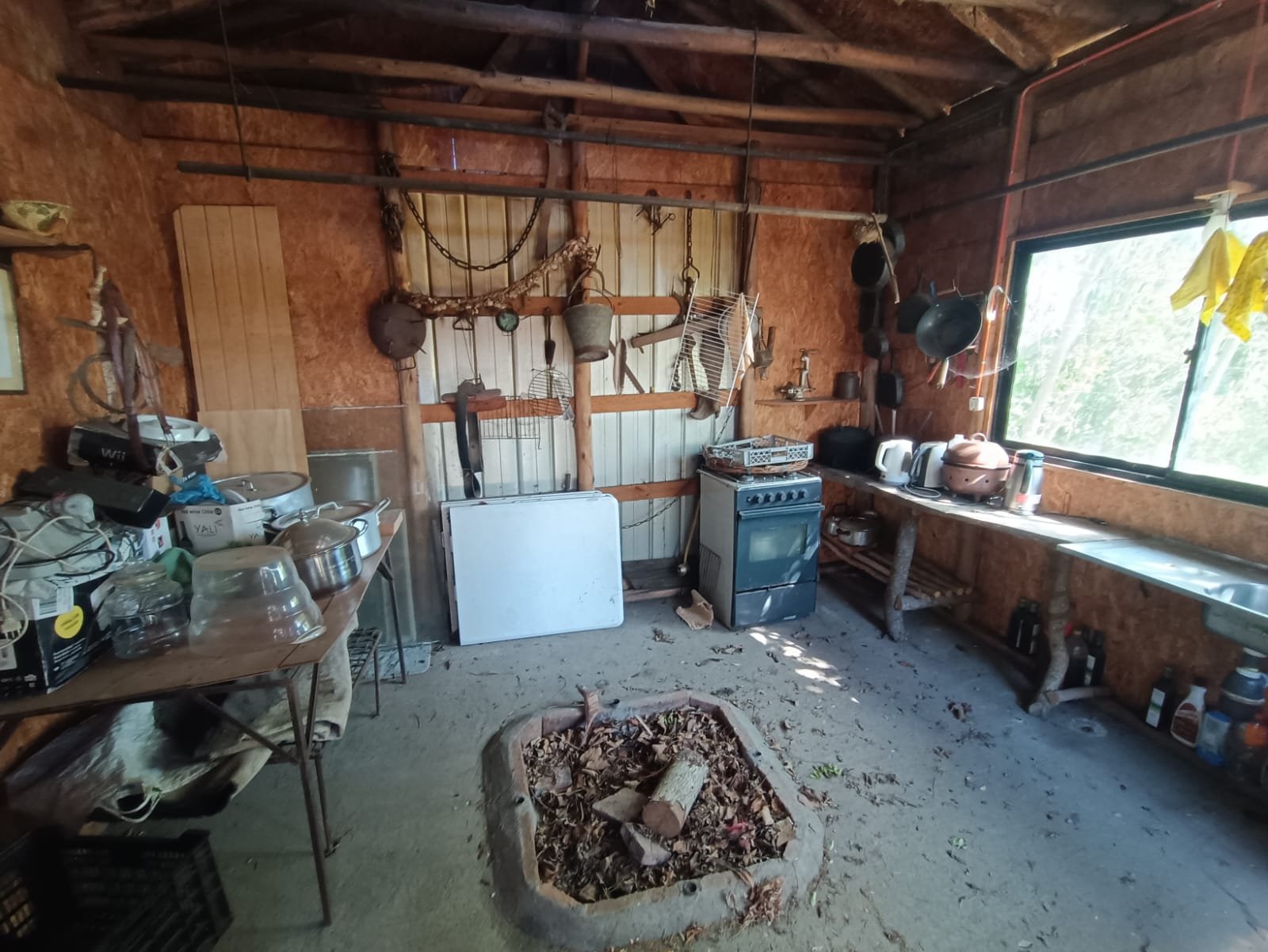 SE VENDE PARCELA CON DOS CASAS COUNTRY SANTA CATALINA