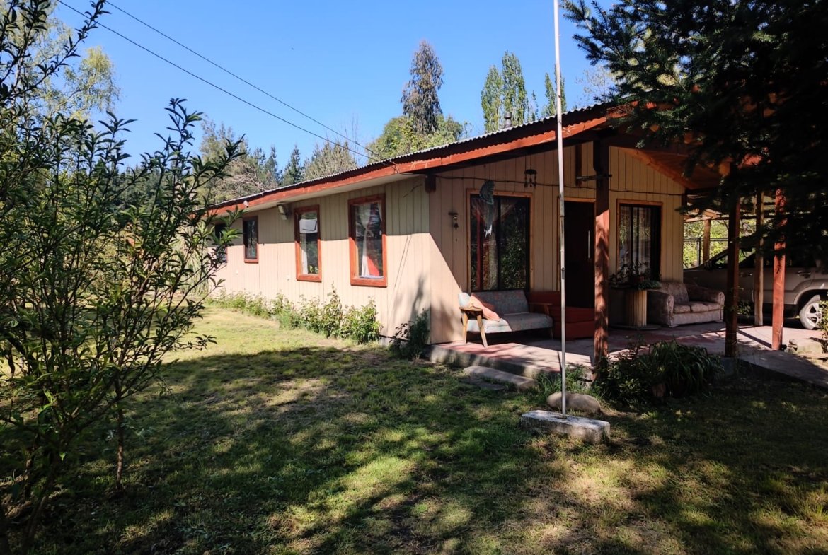 SE VENDE PARCELA CON DOS CASAS COUNTRY SANTA CATALINA