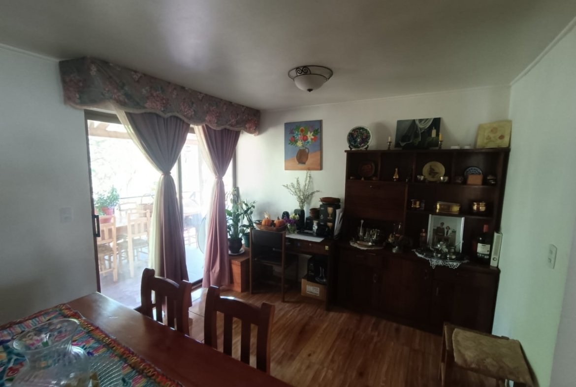 SE VENDE PARCELA CON DOS CASAS COUNTRY SANTA CATALINA
