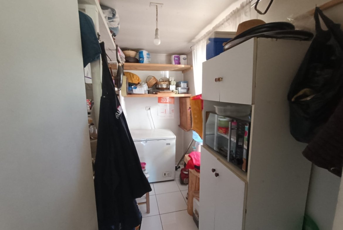 SE VENDE PARCELA CON DOS CASAS COUNTRY SANTA CATALINA