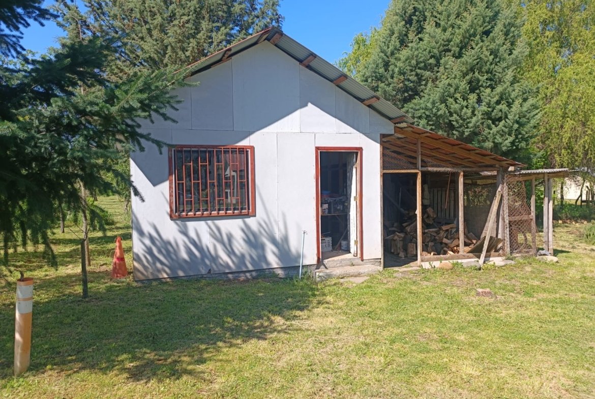 SE VENDE PARCELA CON DOS CASAS COUNTRY SANTA CATALINA