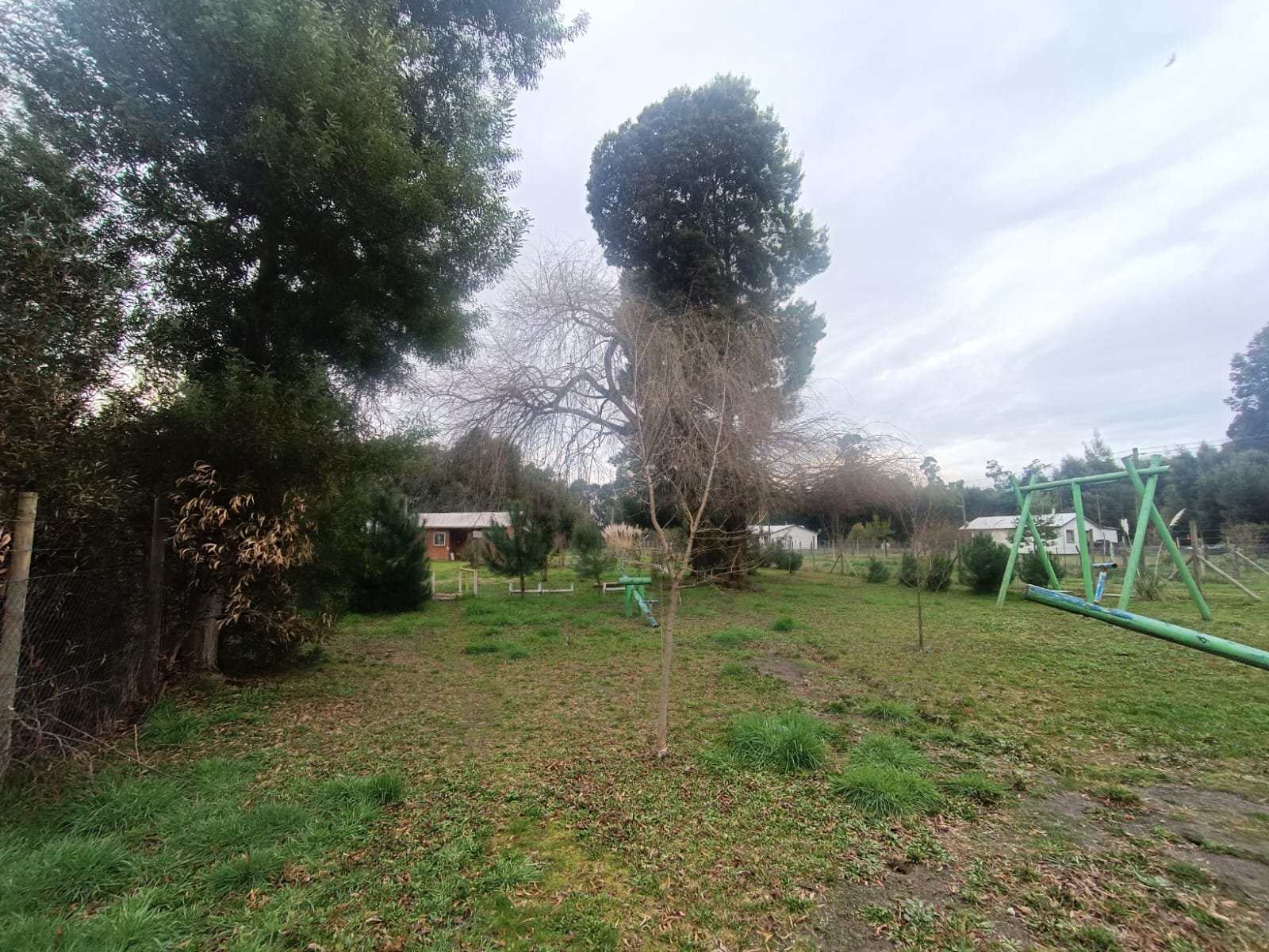 SE VENDE CAMPO DE 2,7 HECTÁREAS CAMINO A SANTA BÁRBARA