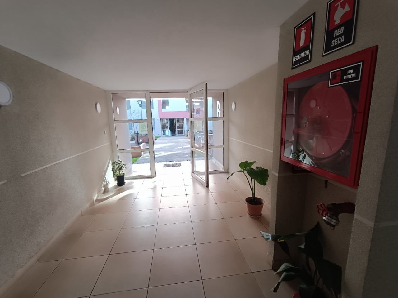 SE VENDE DEPARTAMENTO 2 DORMITORIOS 1 ESTACIONAMIENTO LOS ÁNGELES