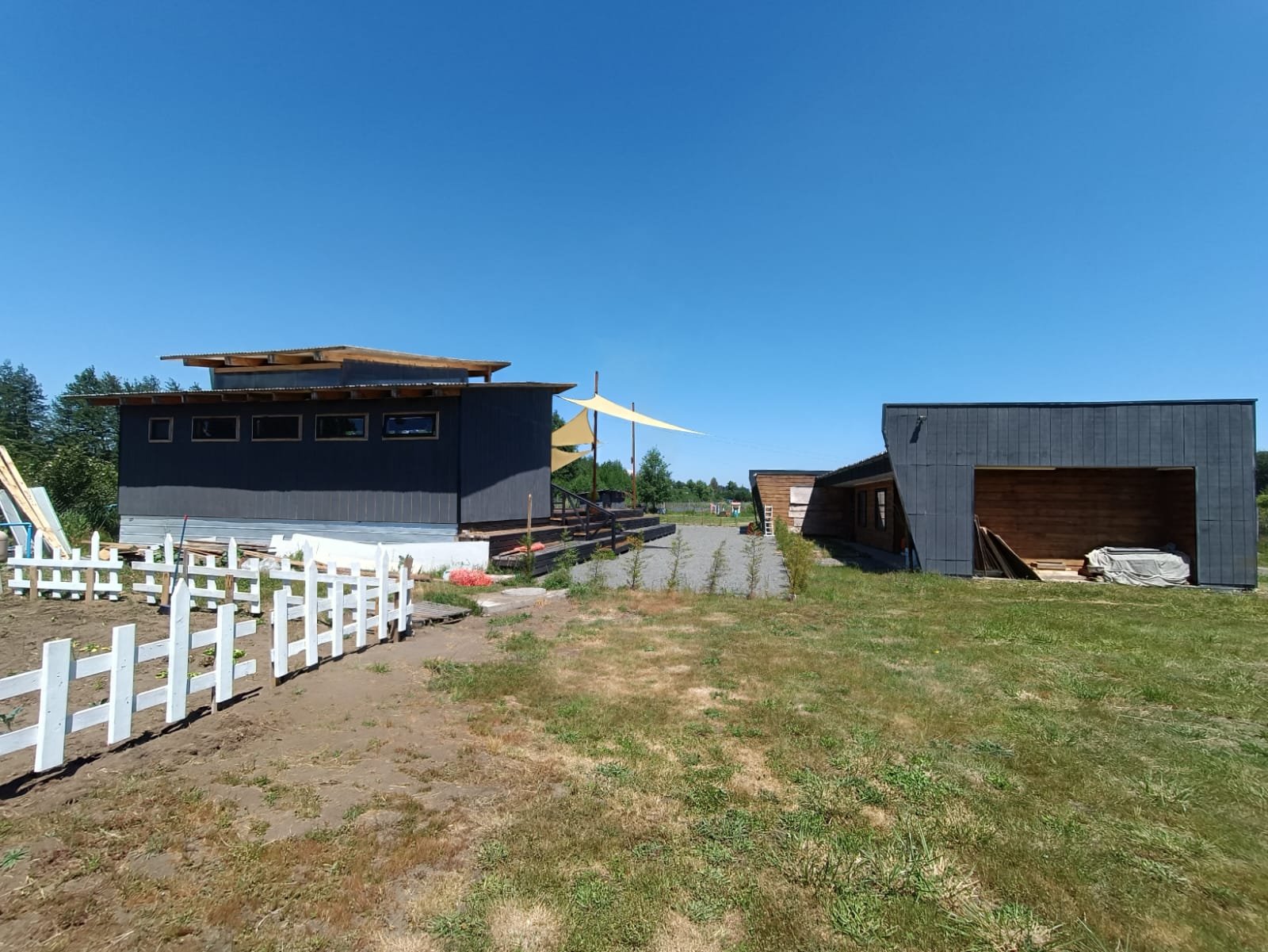 SE VENDE CASA REGULARIZADA CAMINO A CERRO COLORADO LOS ÁNGELES