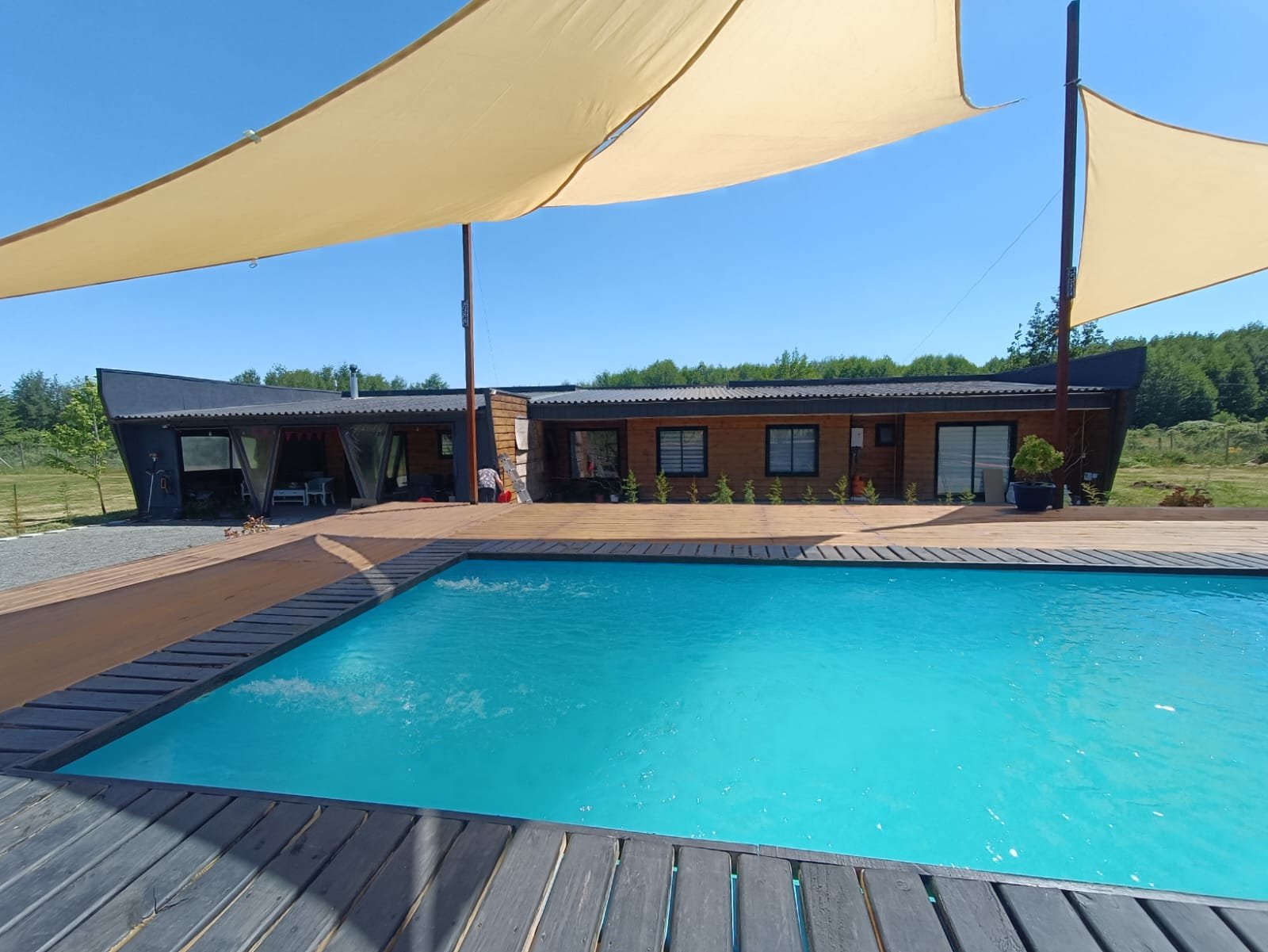 SE VENDE CASA REGULARIZADA CAMINO A CERRO COLORADO LOS ÁNGELES