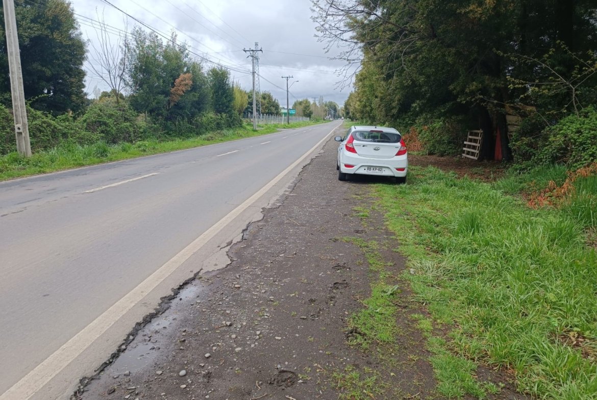 VENDE PARCELA ORILLA DE CARRETERA A 4 KILOMETROS DE LOS ÁNGELES