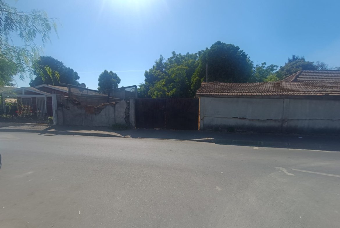 SE VENDE PROPIEDAD 1300 M2 EN CENTRO DE NACIMIENTO