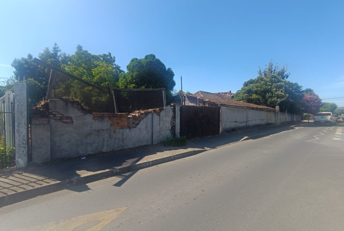 SE VENDE PROPIEDAD 1300 M2 EN CENTRO DE NACIMIENTO