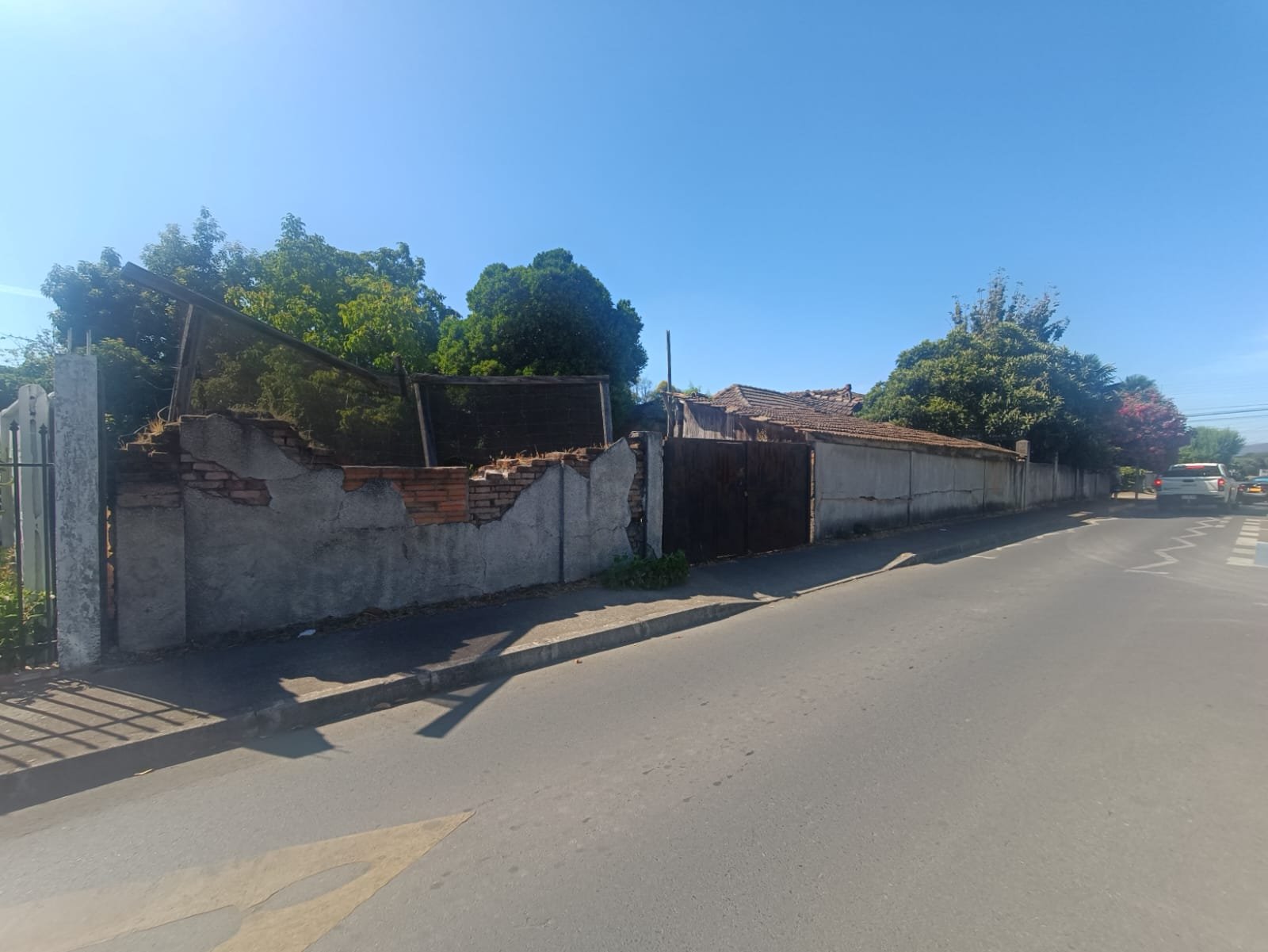 SE VENDE PROPIEDAD 1300 M2 EN CENTRO DE NACIMIENTO