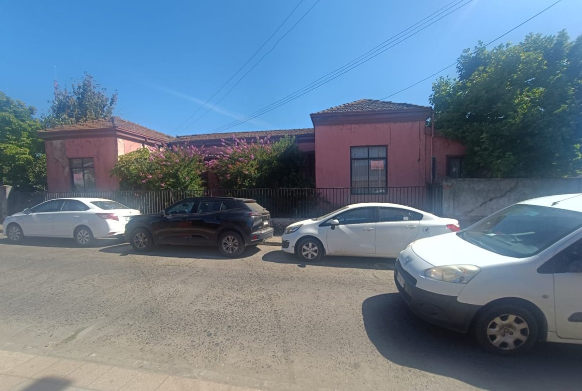 SE VENDE PROPIEDAD 1300 M2 EN CENTRO DE NACIMIENTO