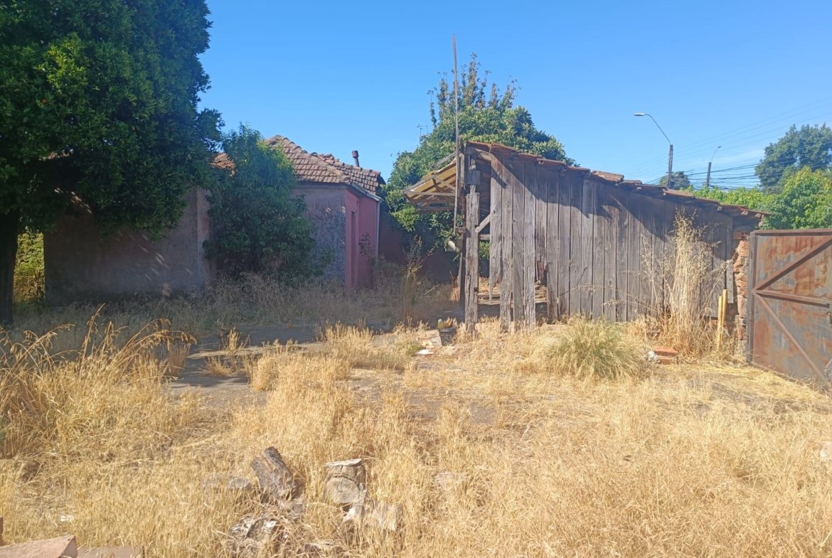 SE VENDE PROPIEDAD 1300 M2 EN CENTRO DE NACIMIENTO