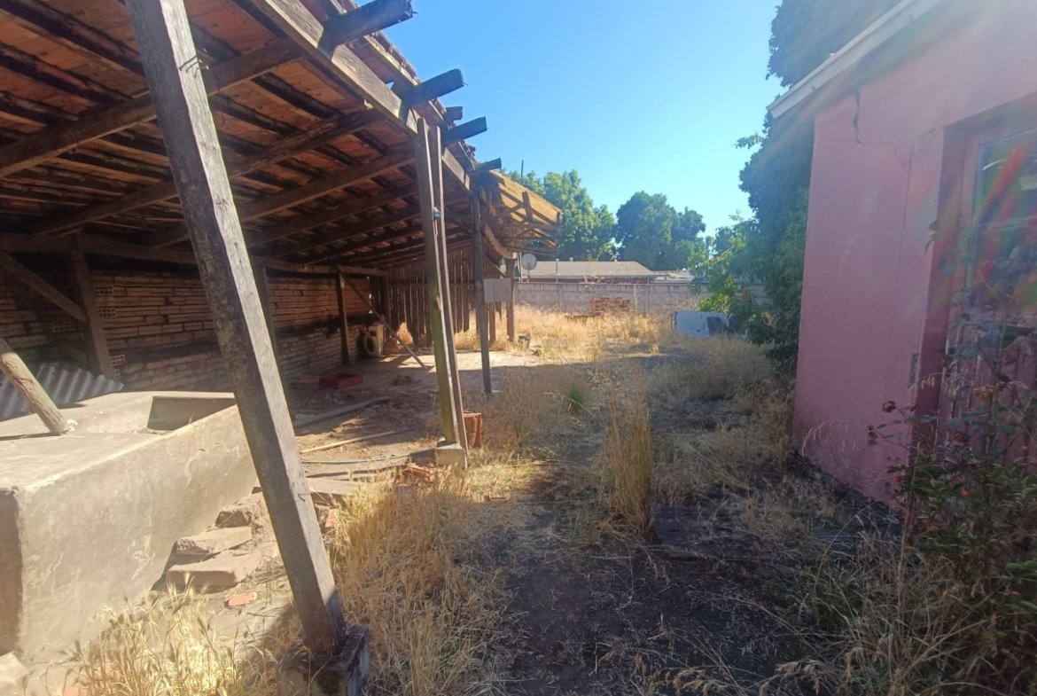SE VENDE PROPIEDAD 1300 M2 EN CENTRO DE NACIMIENTO