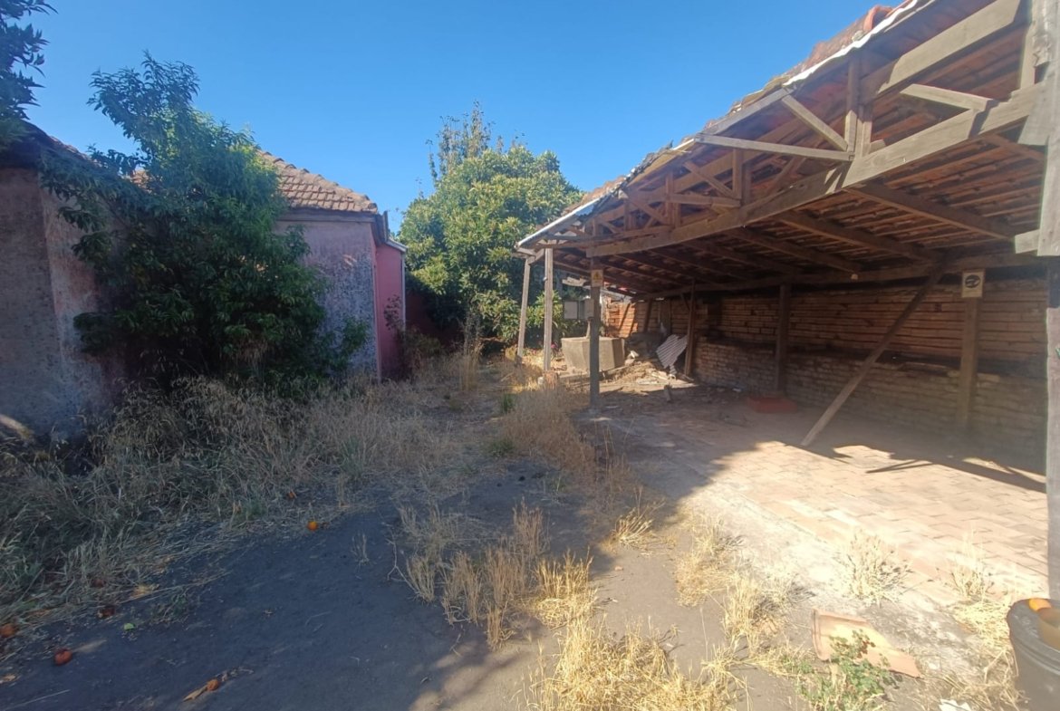 SE VENDE PROPIEDAD 1300 M2 EN CENTRO DE NACIMIENTO