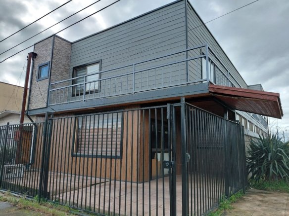 SE VENDE HERMOSA Y AMPLIA CASA CON NEGOCIO EN VILLA ANTUMALÉN, TEMUCO