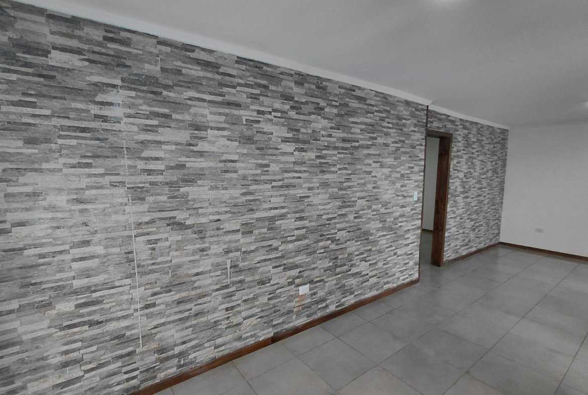 SE VENDE HERMOSA Y AMPLIA CASA CON NEGOCIO EN VILLA ANTUMALÉN, TEMUCO