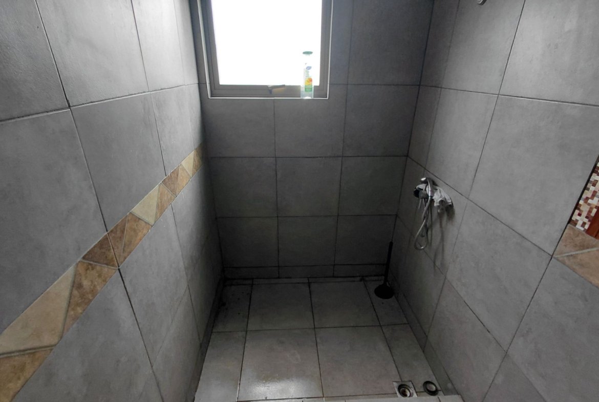 SE VENDE HERMOSA Y AMPLIA CASA CON NEGOCIO EN VILLA ANTUMALÉN, TEMUCO