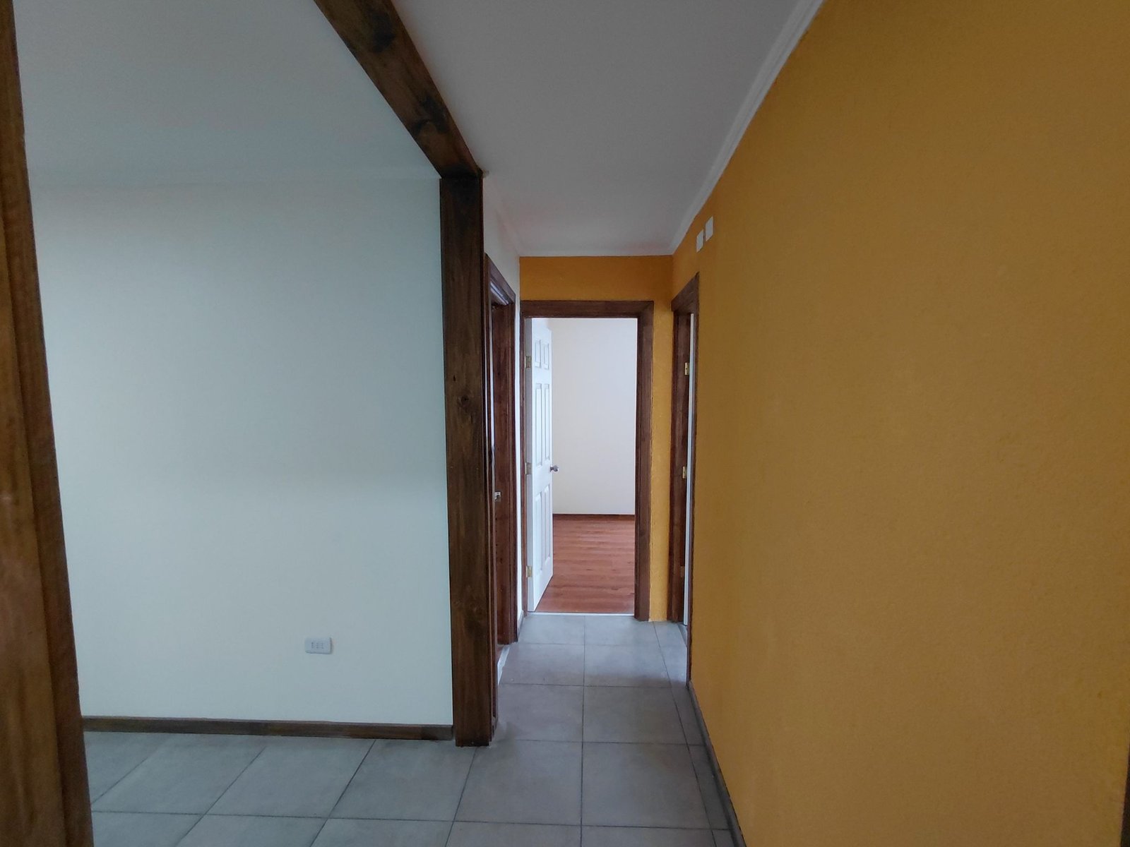 21 SE VENDE HERMOSA Y AMPLIA CASA CON NEGOCIO EN VILLA ANTUMALÉN, TEMUCO