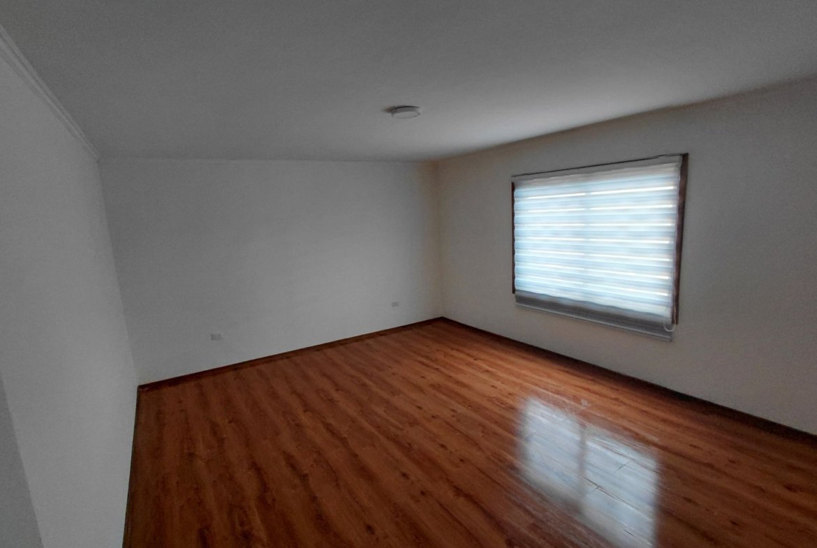 SE VENDE HERMOSA Y AMPLIA CASA CON NEGOCIO EN VILLA ANTUMALÉN, TEMUCO