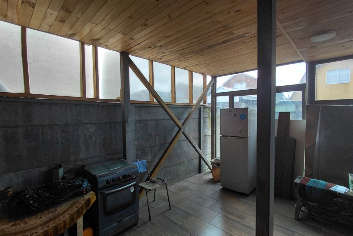 SE VENDE HERMOSA Y AMPLIA CASA CON NEGOCIO EN VILLA ANTUMALÉN, TEMUCO