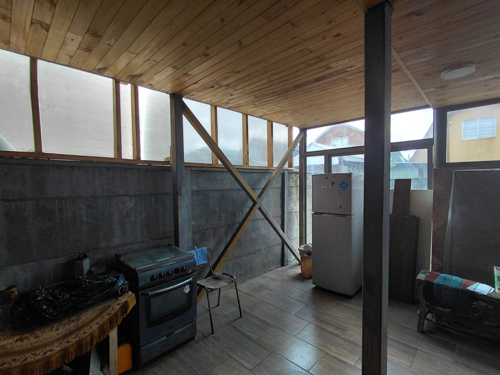 33 SE VENDE HERMOSA Y AMPLIA CASA CON NEGOCIO EN VILLA ANTUMALÉN, TEMUCO