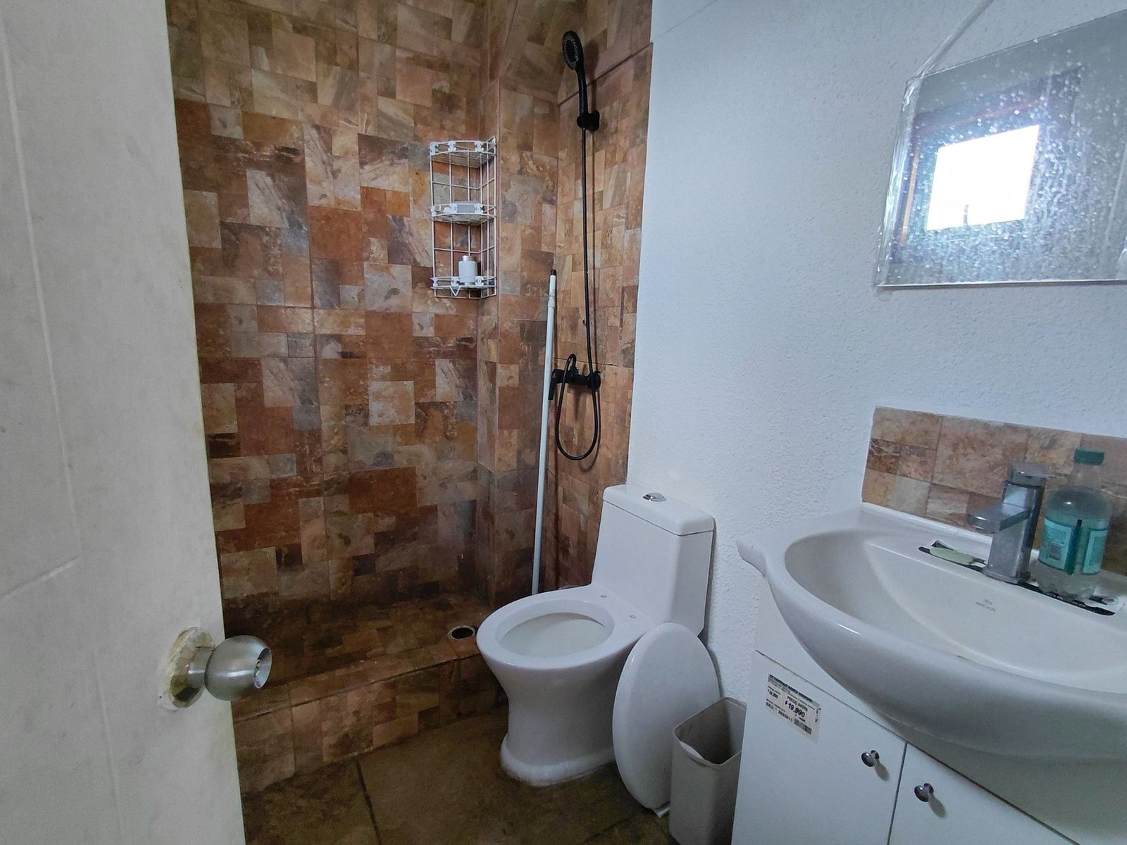 42 SE VENDE HERMOSA Y AMPLIA CASA CON NEGOCIO EN VILLA ANTUMALÉN, TEMUCO