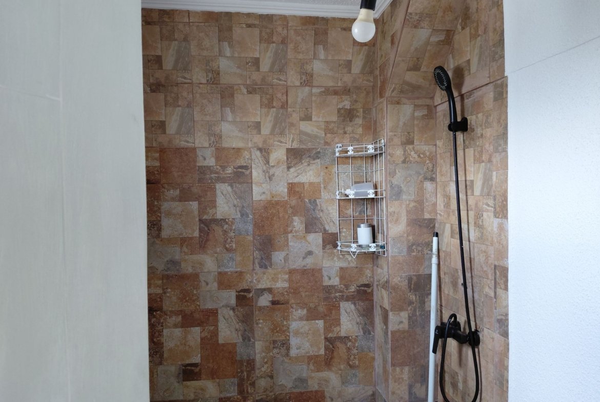 SE VENDE HERMOSA Y AMPLIA CASA CON NEGOCIO EN VILLA ANTUMALÉN, TEMUCO