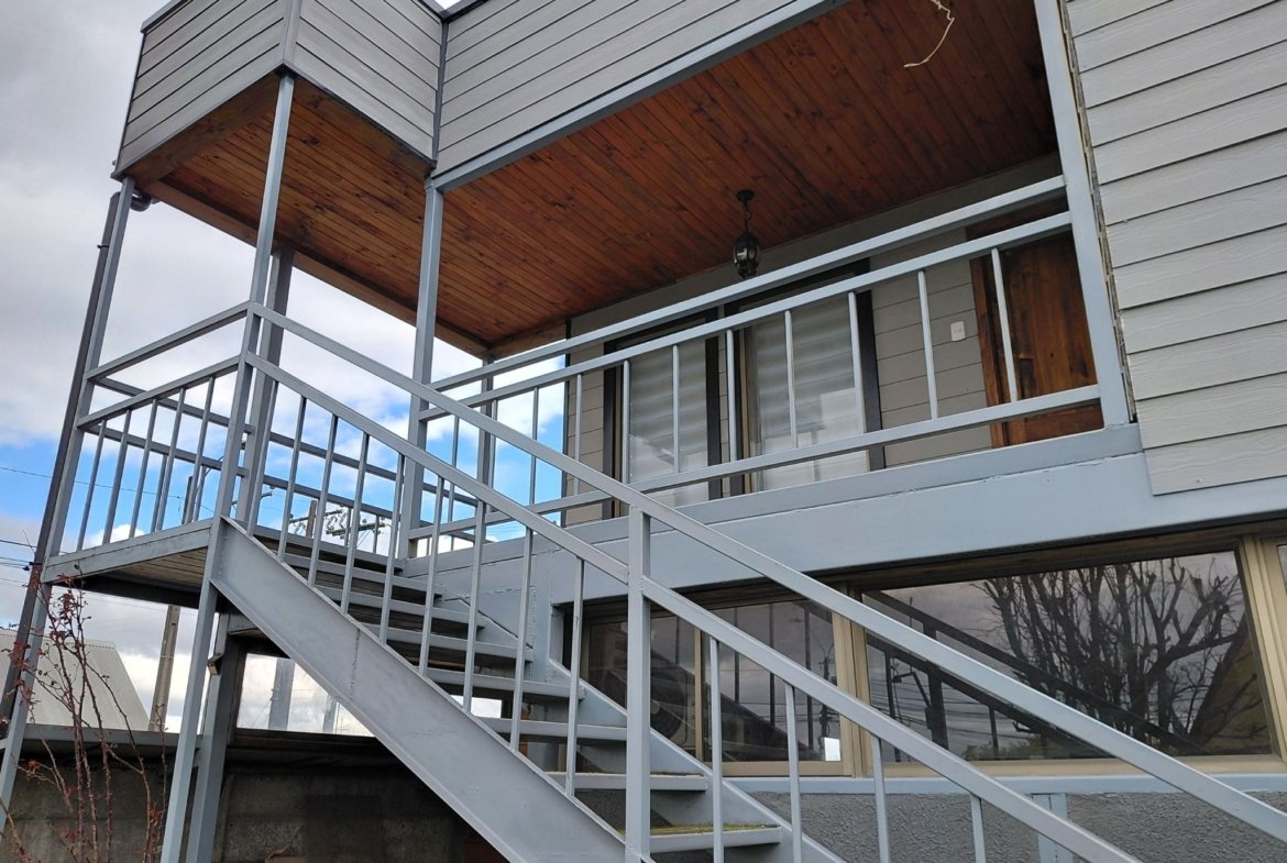 SE VENDE HERMOSA Y AMPLIA CASA CON NEGOCIO EN VILLA ANTUMALÉN, TEMUCO